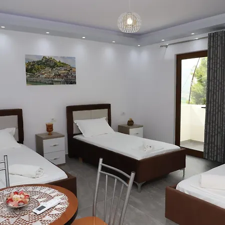 فندق مبيت وإفطار Toska 3*